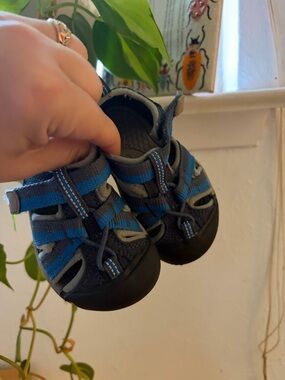 Toddler KEEN Closed-Toe Water Sandals - Blue and Gray